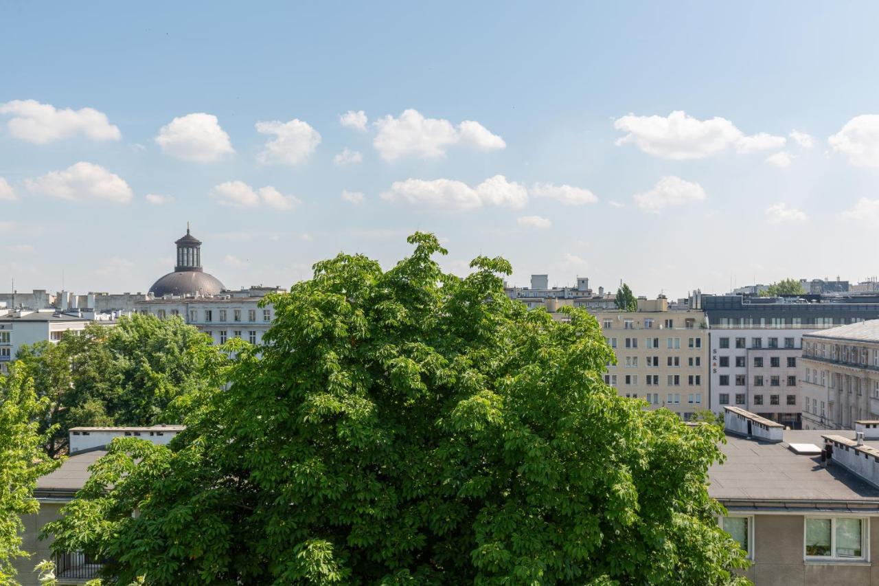 Butas Marszalkowska 140 In The Center Of By Renters Warsaw
