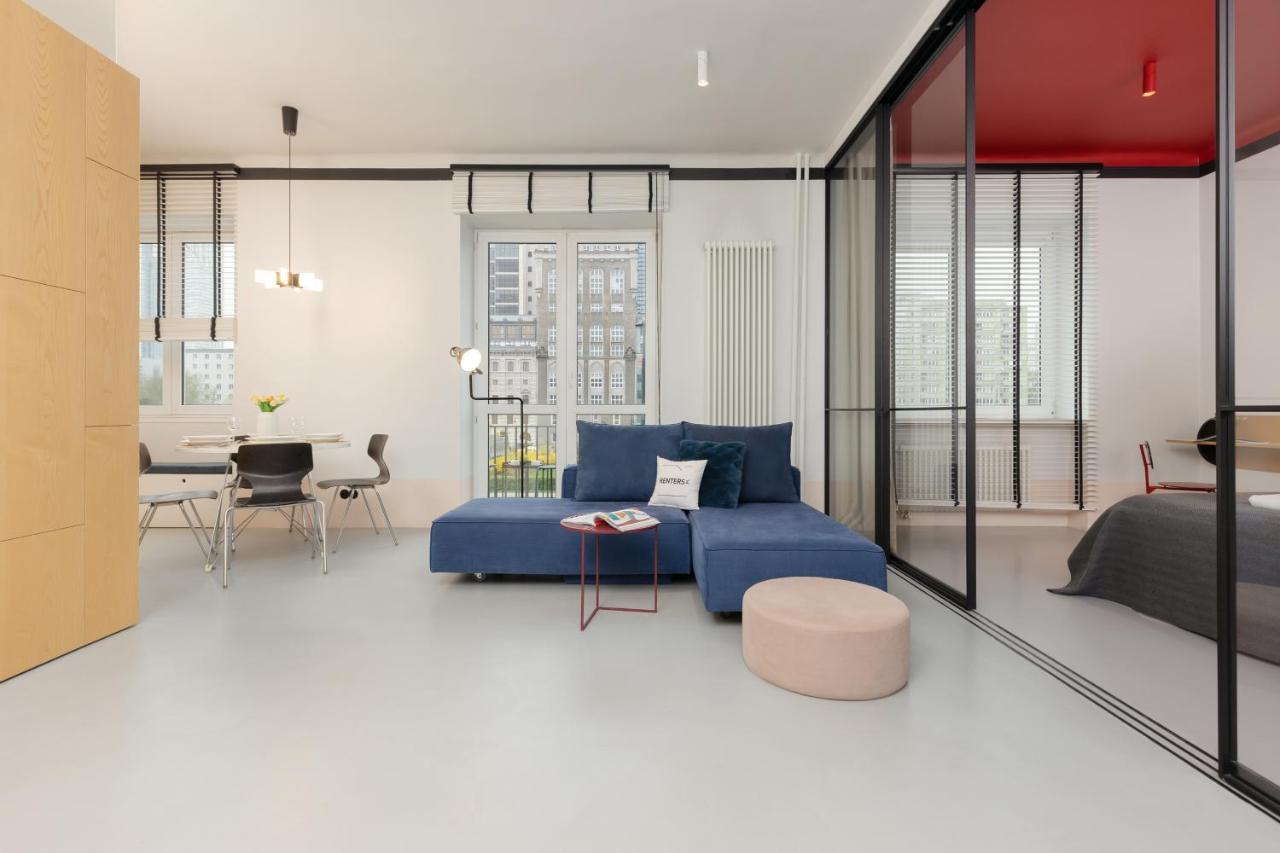 Butas Marszalkowska 140 In The Center Of By Renters Warsaw